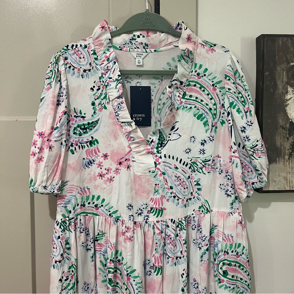 Crown & Ivy white Pink Paisley Ruffle v-Neck puff sleeve Dress NWT size XLarge